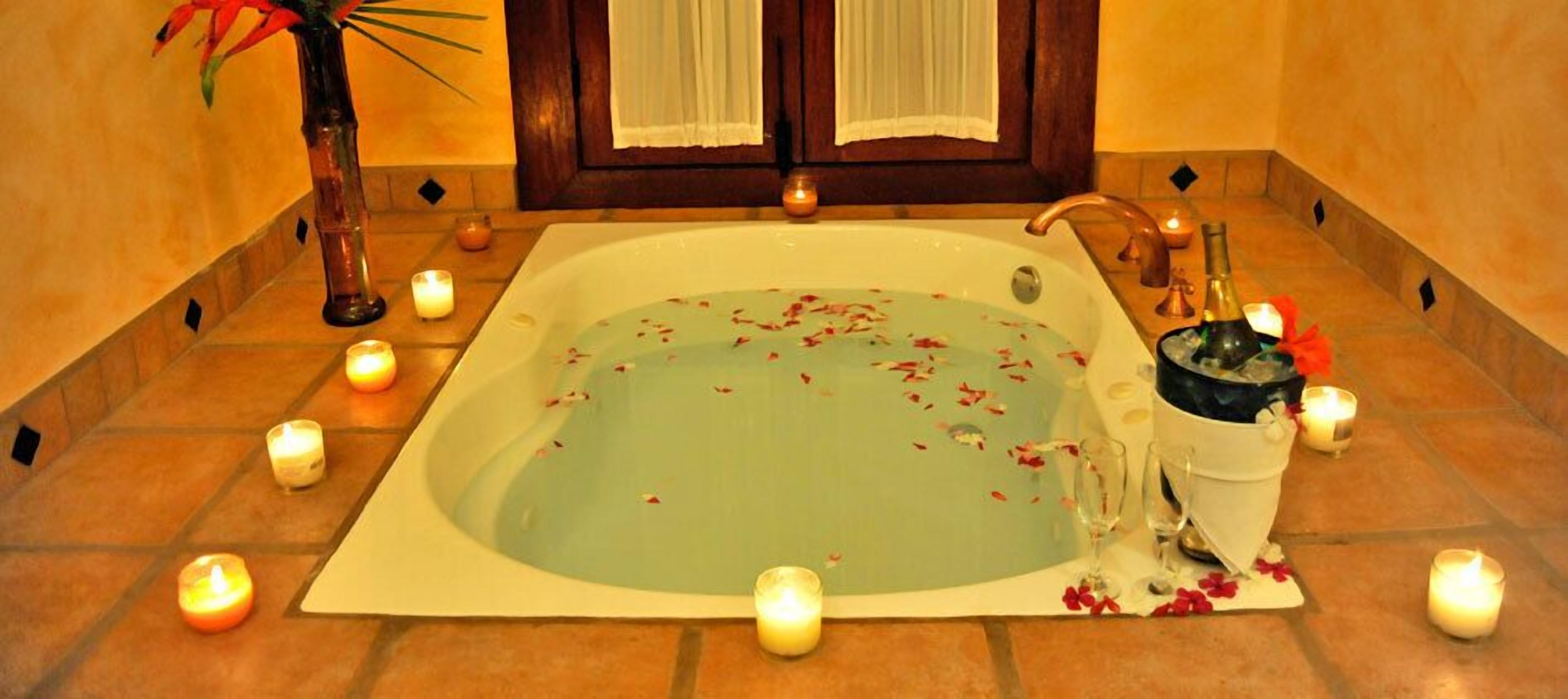 executive suite | deep-soaking bathtub