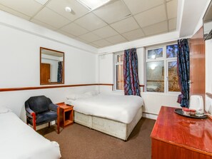 Standard Triple Room, Multiple Beds | Desk, iron/ironing board, WiFi (free) - OYO VII Hotel & Indian Restaurant (Hounslow)