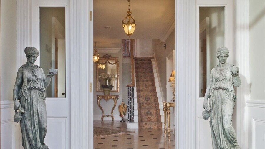 West Longridge Manor B&B