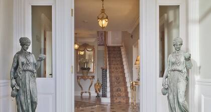 West Longridge Manor B&B