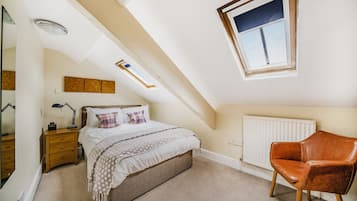 Double Room, Ensuite (Attic - Room 12)