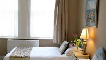 Iron/ironing board, free WiFi, bed sheets