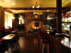 Bar (in der Unterkunft)