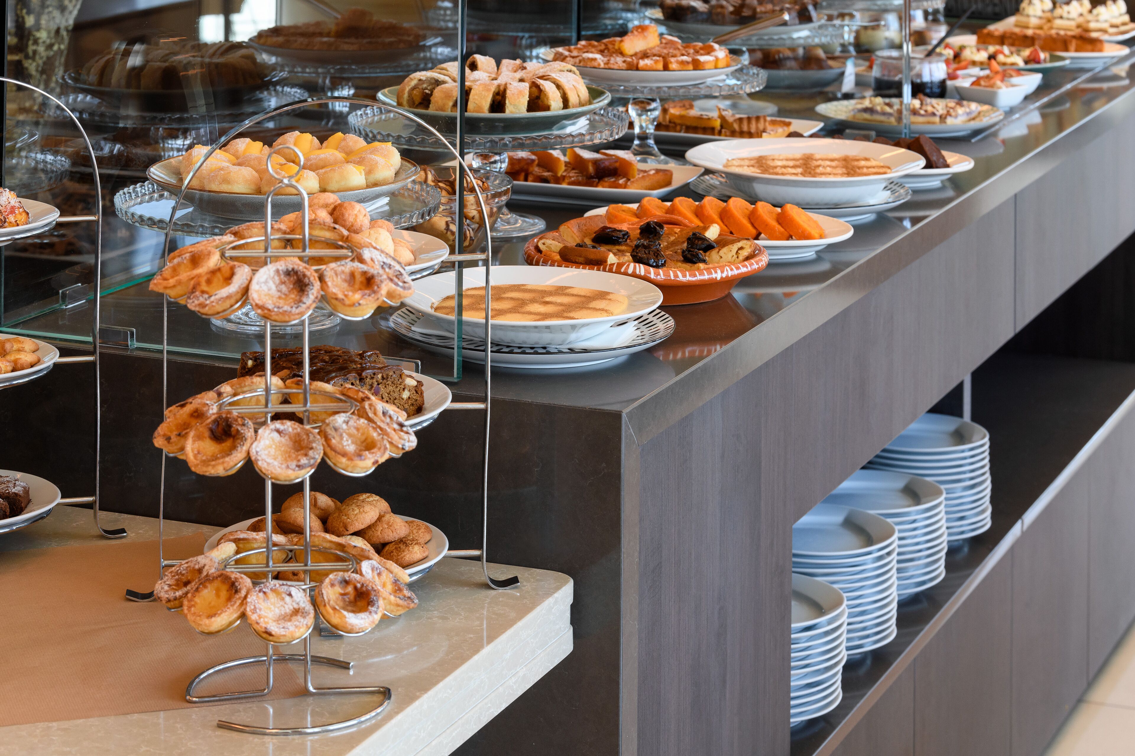 daily buffet breakfast (eur 12 per person)