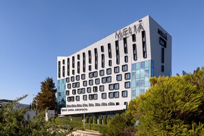 Front of property - Meliá Lisboa Aeroporto (Lisbon)