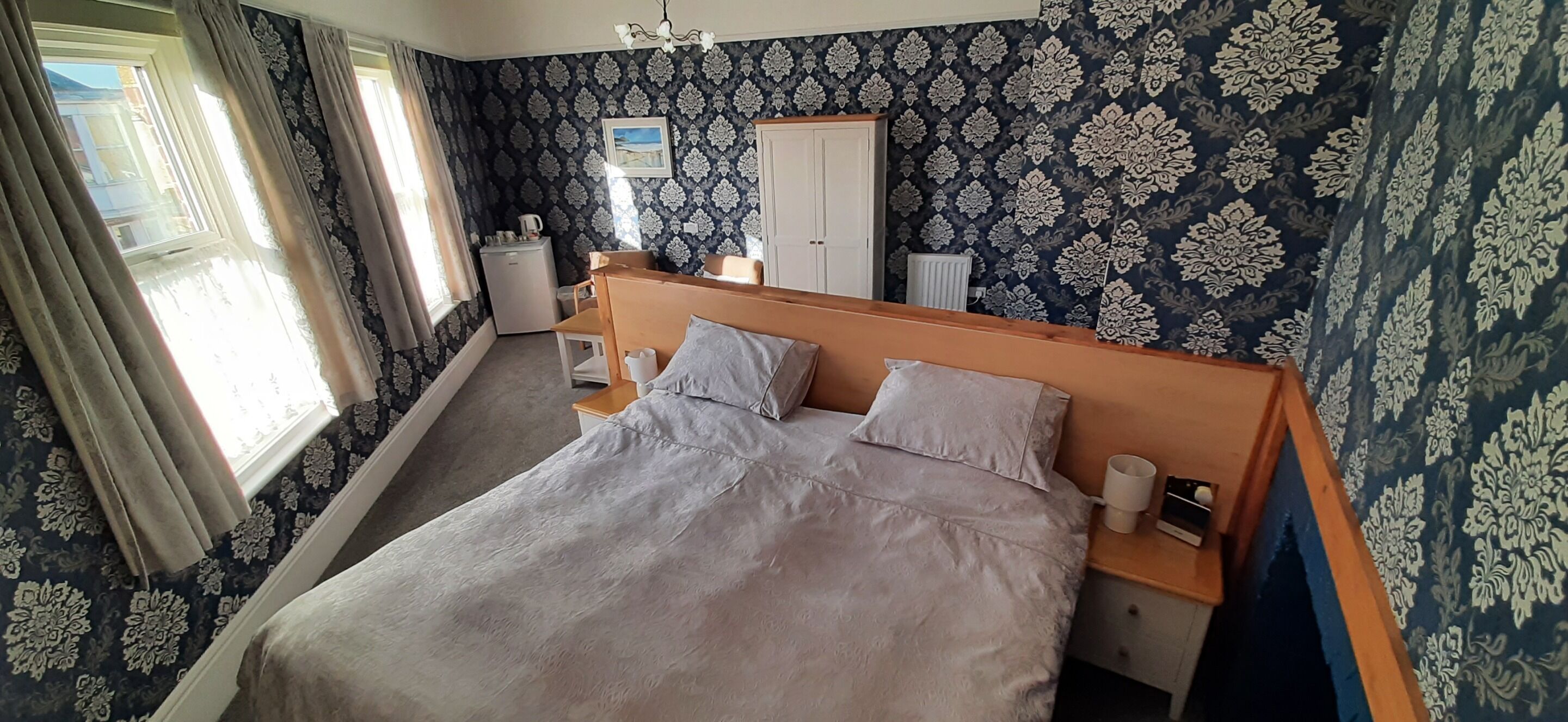 Double Room, Ensuite ( Large Super King)