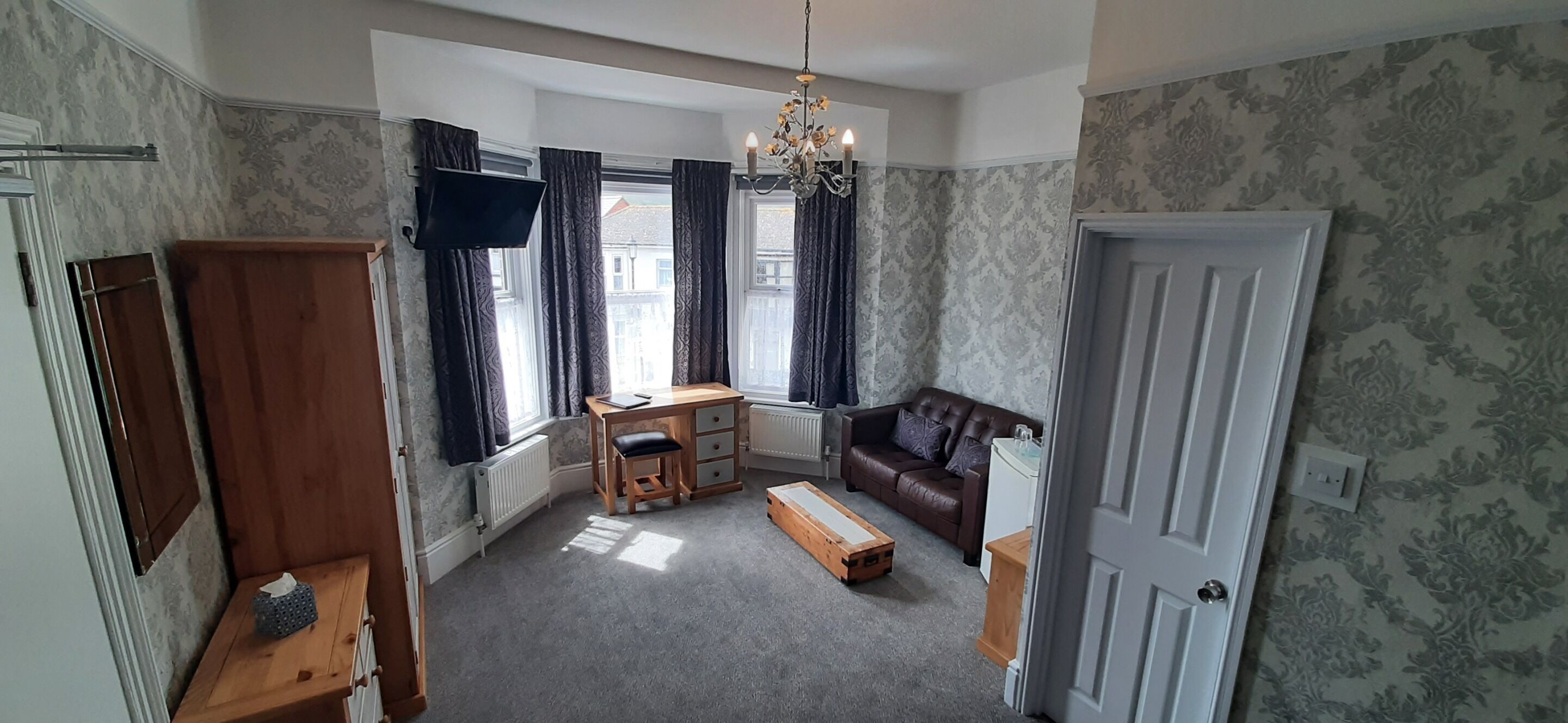 Double Room, Ensuite (Large Super King)