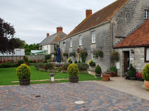 Deluxe Double Room, Ensuite (Master ) | Exterior - Double-gate Farm (Wells)