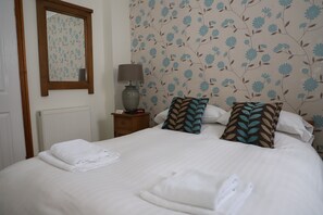 Standard Double Room, Ensuite - Claremont (Windermere)