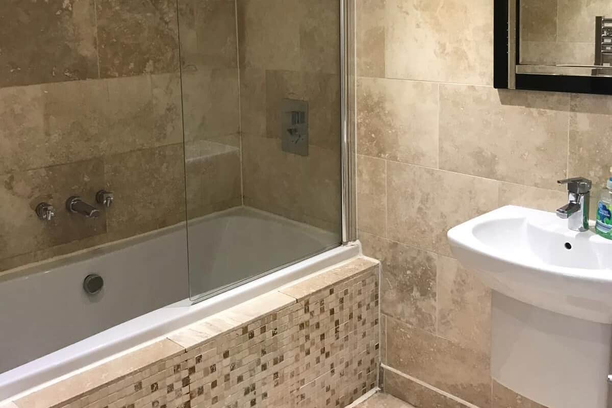 Departamento superior, baño en la habitación (3 bedrooms for up to 11) | Baño | Toallas