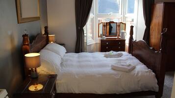 Trang bị nội thất với thiết kế riêng biệt, bàn ủi/dụng cụ ủi quần áo