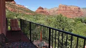 Kokopelli - 1 Queen Bed, 1 Sleeper Sofa, Balcony, Whirlpool Tub, Mountain View | Balcony