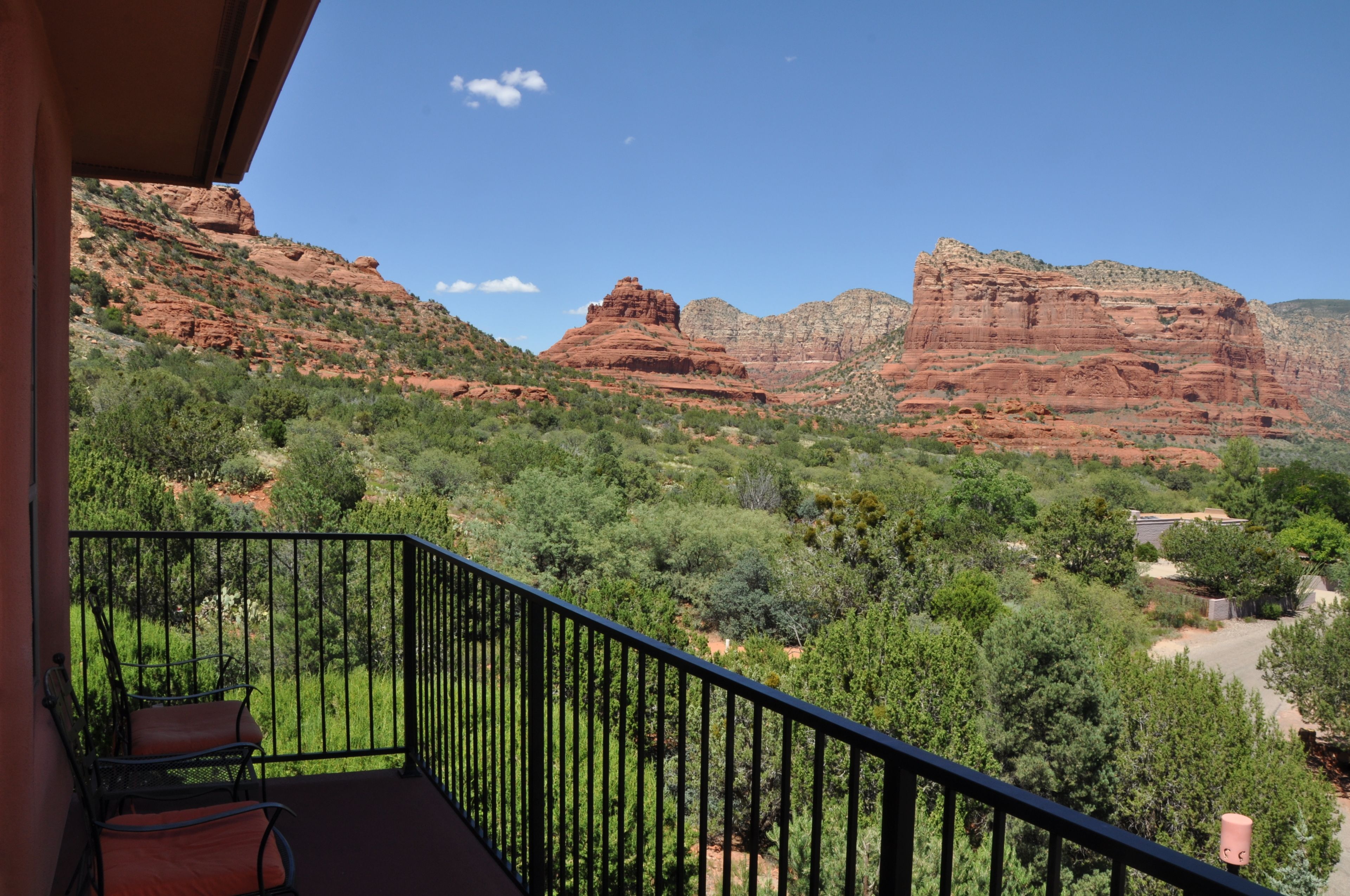 Premium Double Room, 1 King Bed, Balcony, Mountain View | Balcony