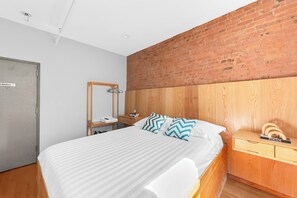 Habitación exclusiva doble, 1 cama de matrimonio, baño compartido | Sábanas de algodón egipcio y ropa de cama de alta calidad