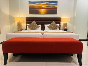Deluxe Double/Twin (Free Return Airport Transfer, 10% off on F&B and Complimentary)