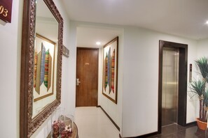 رواق