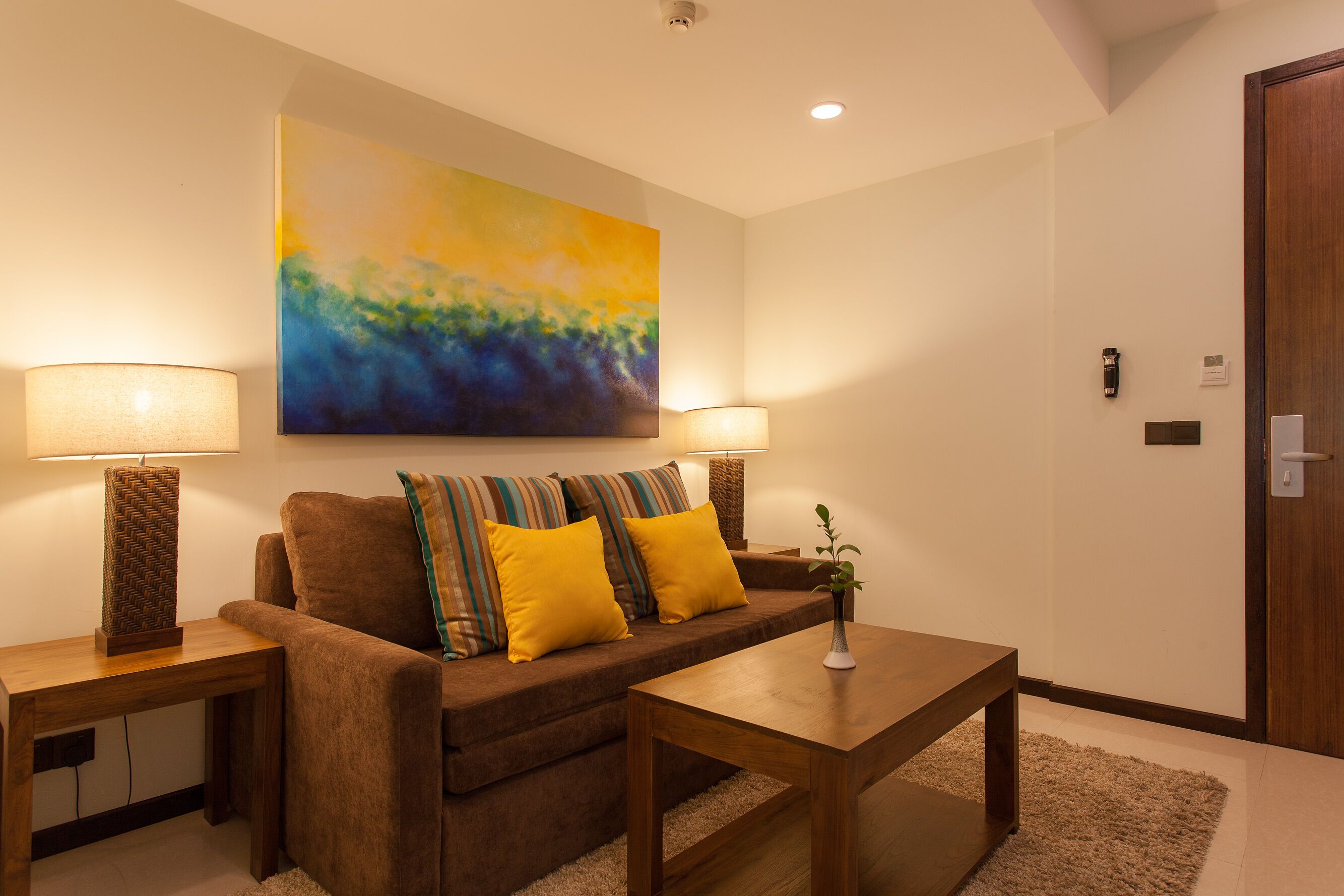 deluxe double/twin (free return airport transfer, 10% off on f&b and complimentary) | living area | 40-inch led tv with satellite channels, tv