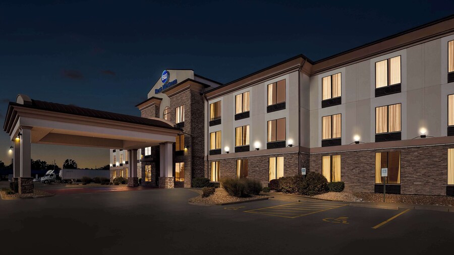 Best Western St. Louis Airport North Hotel & Suites
