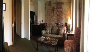 Living area - High Cotton Condos (Clarksdale)