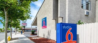 Studio 6 Cypress, CA