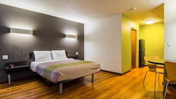 Standardrum - 1 queensize-säng - tillgänglighetsanpassat - icke-rökare | Skrivbord, strykjärn/strykbräda, gratis wi-fi och sängkläder