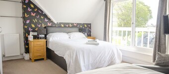 Headlands - Room Only Accommodation