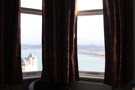 Headlands Hotel - Image 25