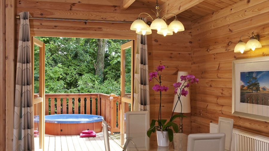 South Winchester Lodges