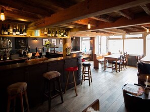 Bar (on property) - The Duke William (Canterbury)