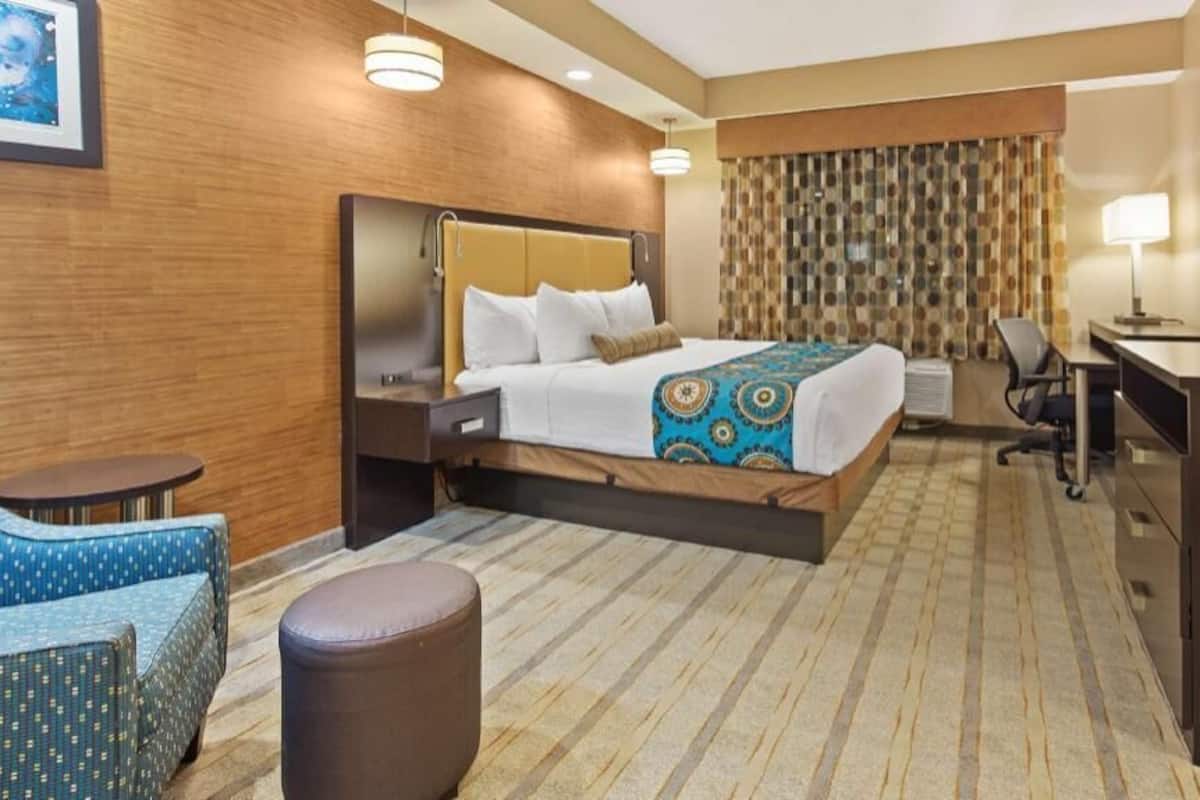 Surmatelas, coffres-forts dans les chambres, bureau