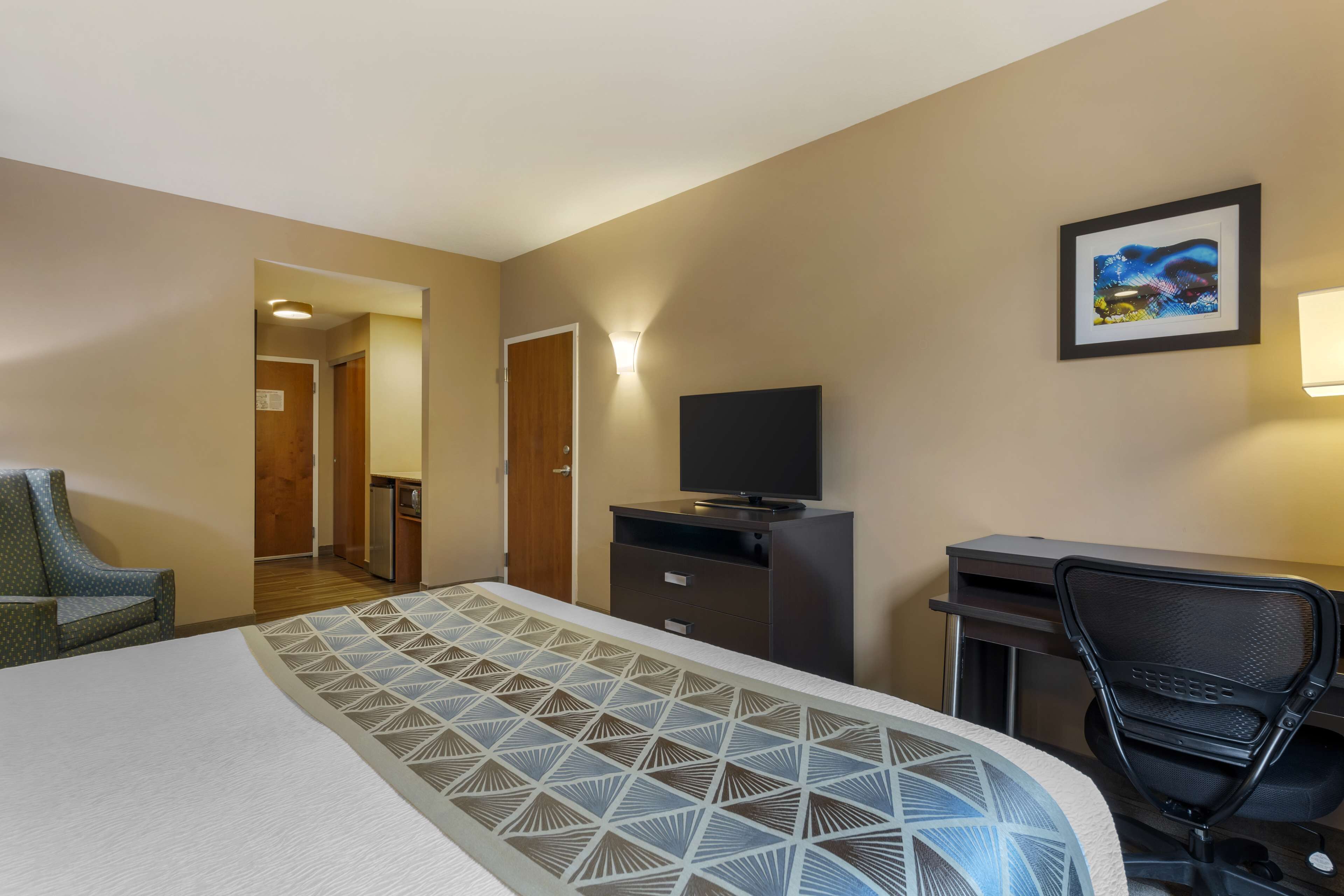 pillow-top beds, in-room safe, desk, soundproofing