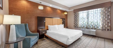 Standardzimmer, 1 King-Bett, barrierefrei, Badewanne | Pillowtop-Betten, Zimmersafe, Schreibtisch, schallisolierte Zimmer
