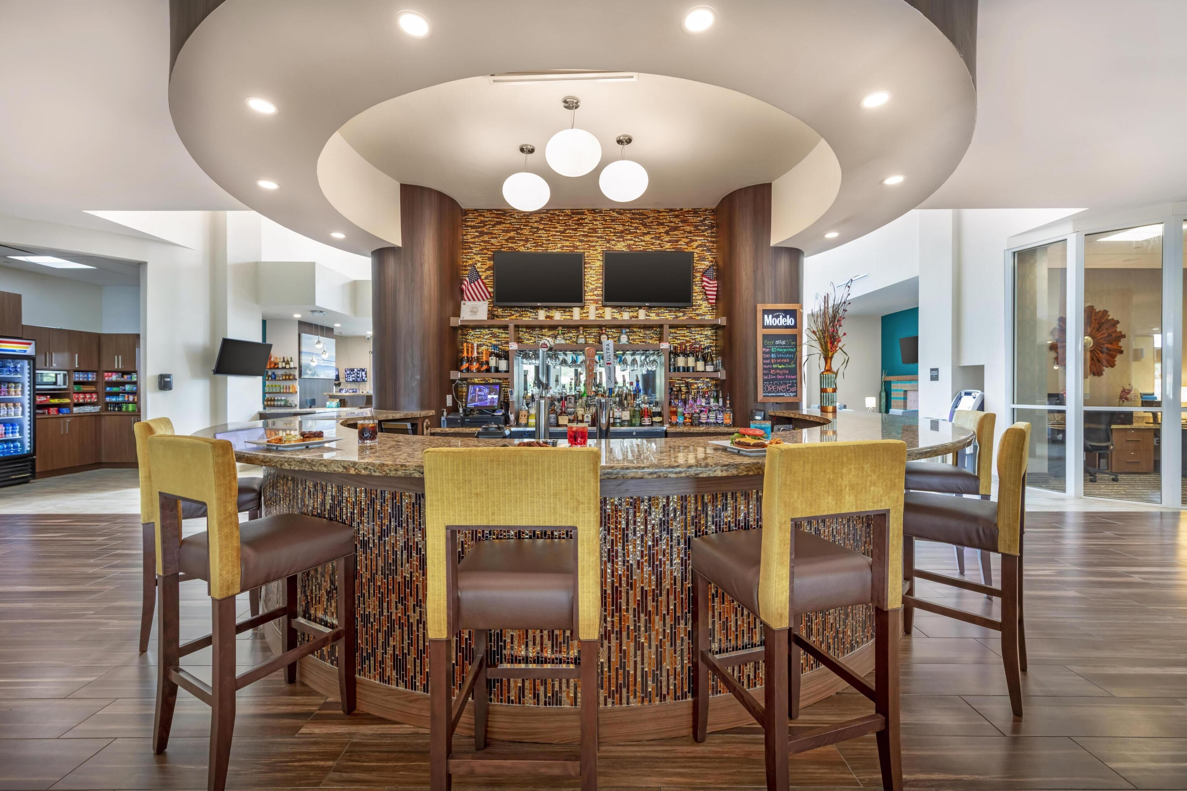Cocktail bar