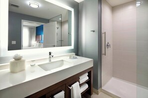 Free toiletries, hair dryer, towels - Residence Inn Secaucus Meadowlands (Secaucus)