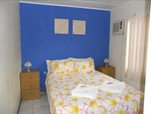 Wifi gratis y ropa de cama 