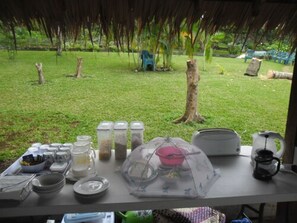Breakfast area - Quest Apartments (Port Vila)