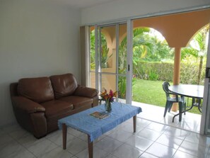 Televisión de pantalla plana, reproductor de DVD