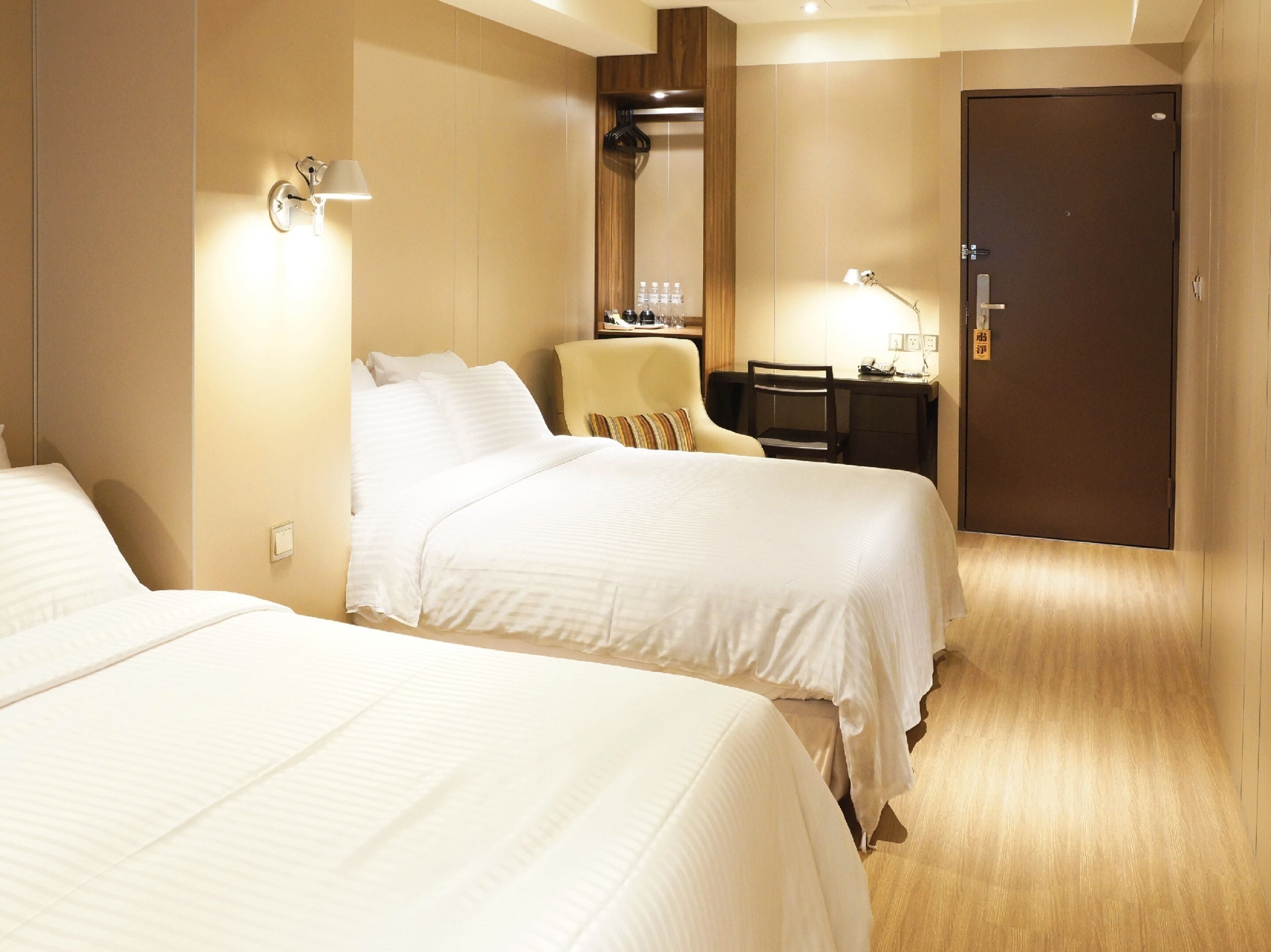 family suite, higher floor  | premium bedding, select comfort beds, free minibar, in-room safe