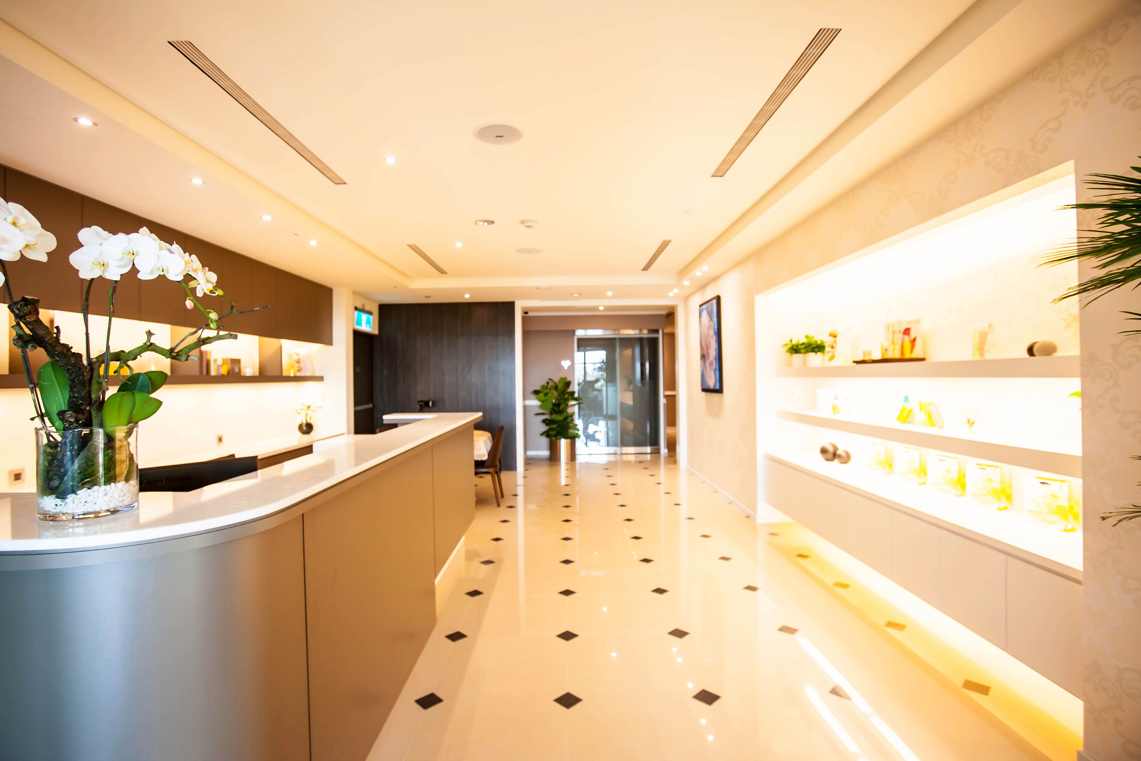Body treatments, aromatherapy, facials