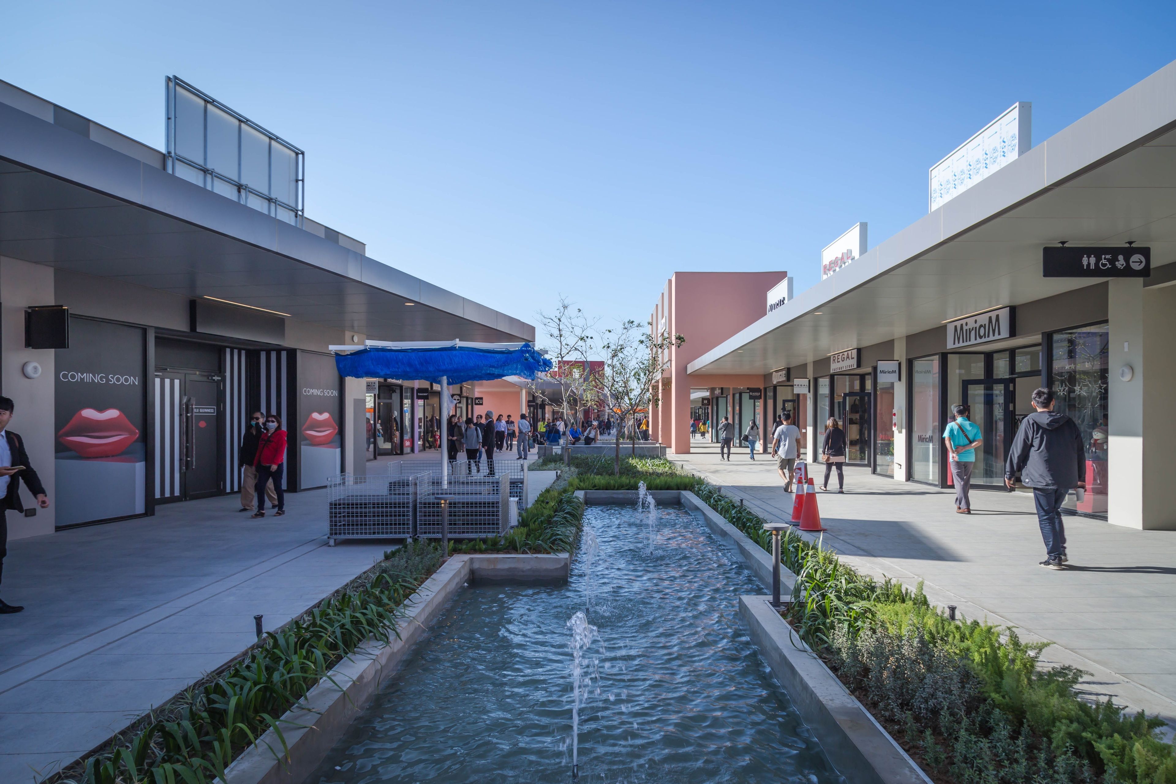 shopping centre shuttle