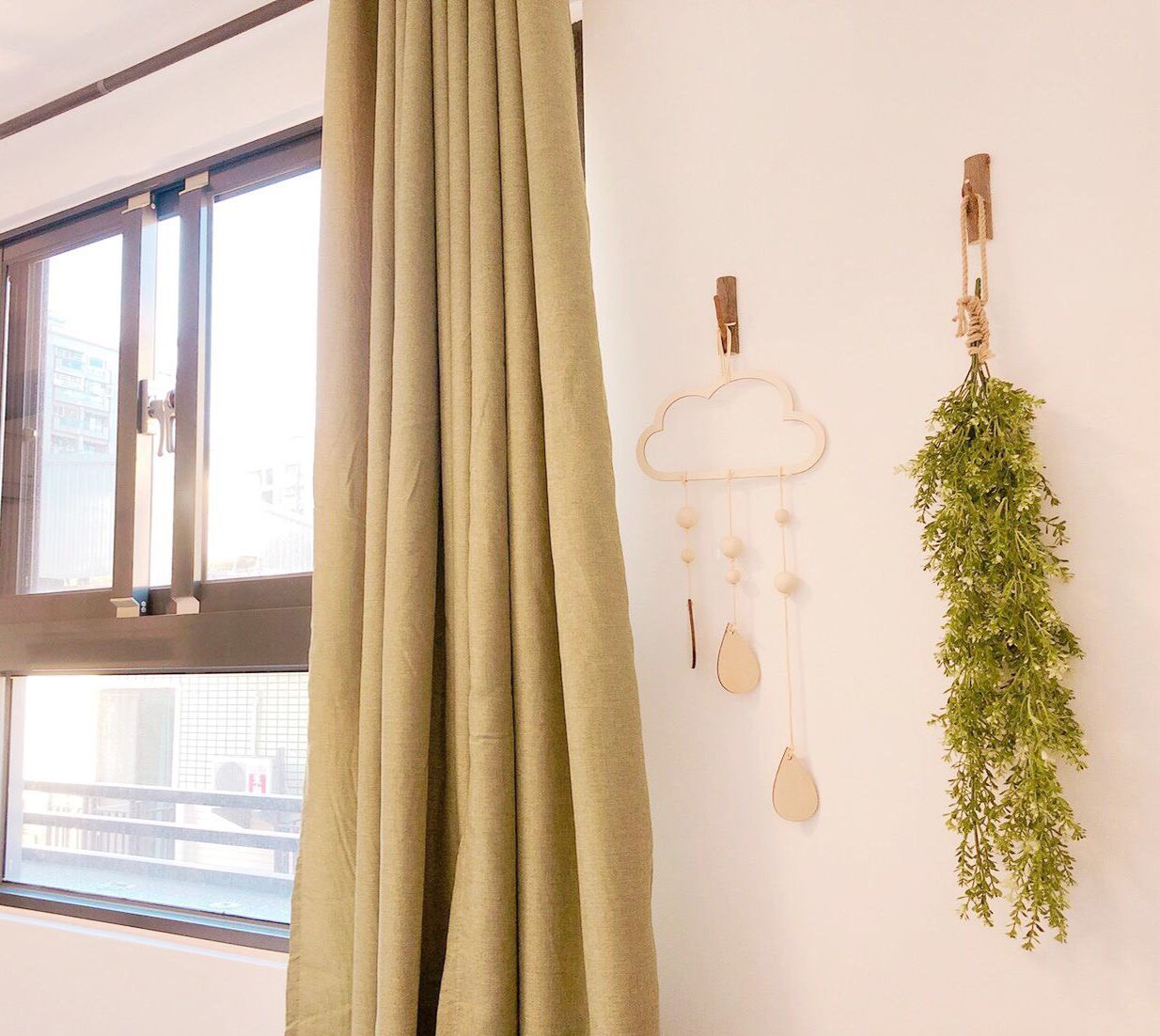 quadruple room | individually decorated, individually furnished, desk, blackout curtains