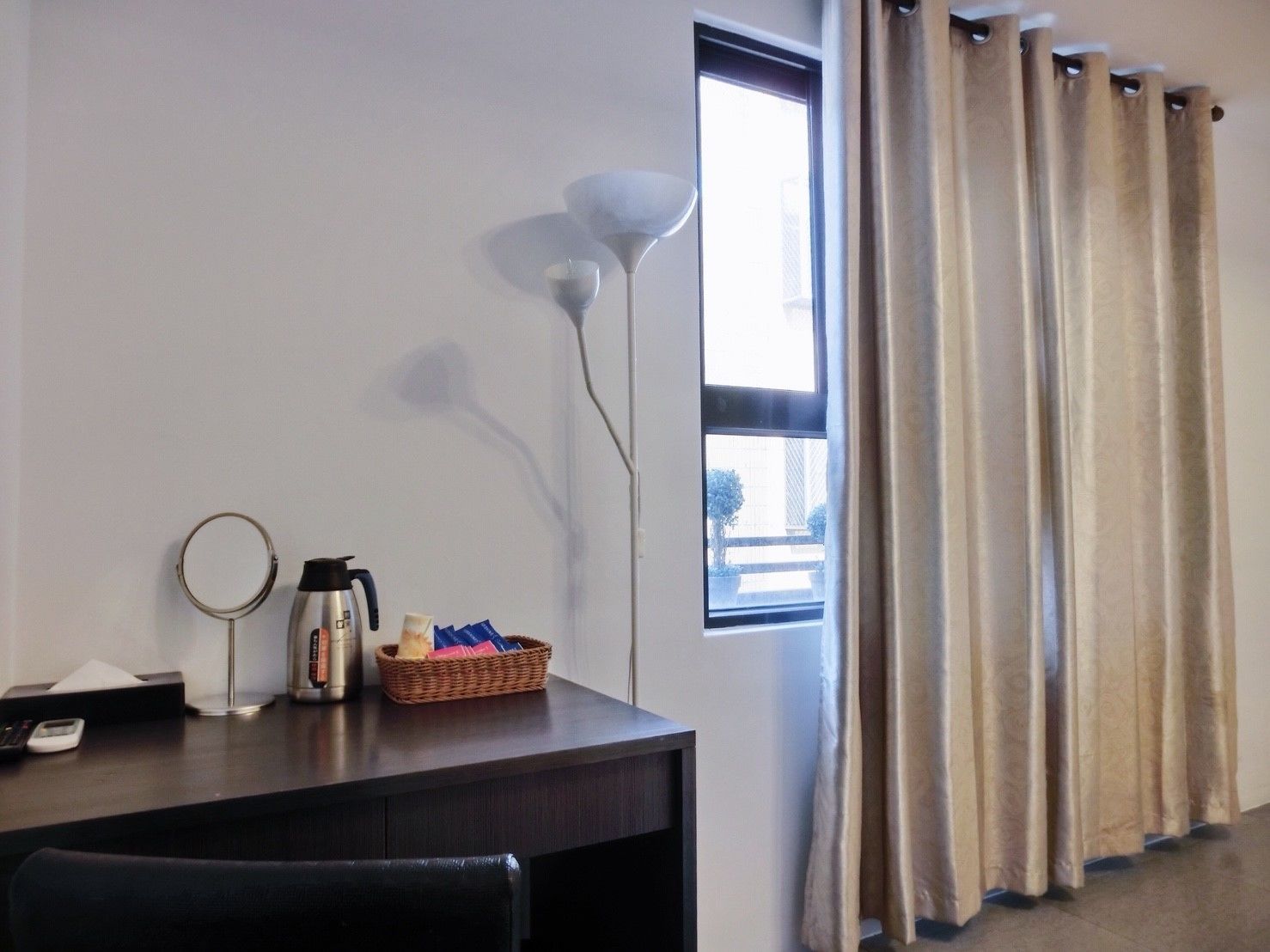 quadruple room | individually decorated, individually furnished, desk, blackout curtains