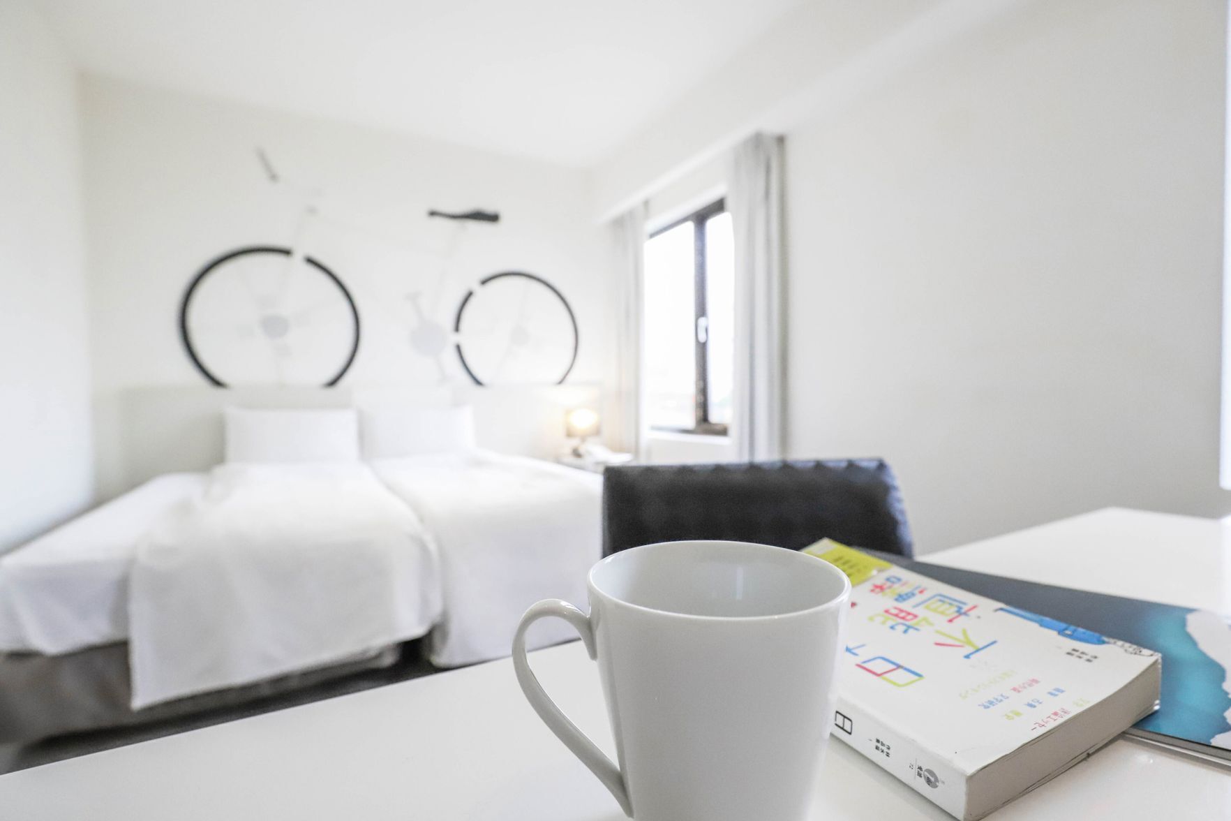 1 soverom, sengetøy av topp kvalitet, skrivebord og lydisolert