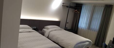 Superior Twin Room | Pillowtop beds, in-room safe, individually decorated