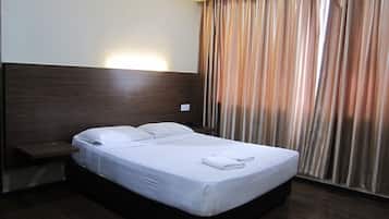 1 habitación, escritorio, tabla de planchar con plancha y wifi gratis