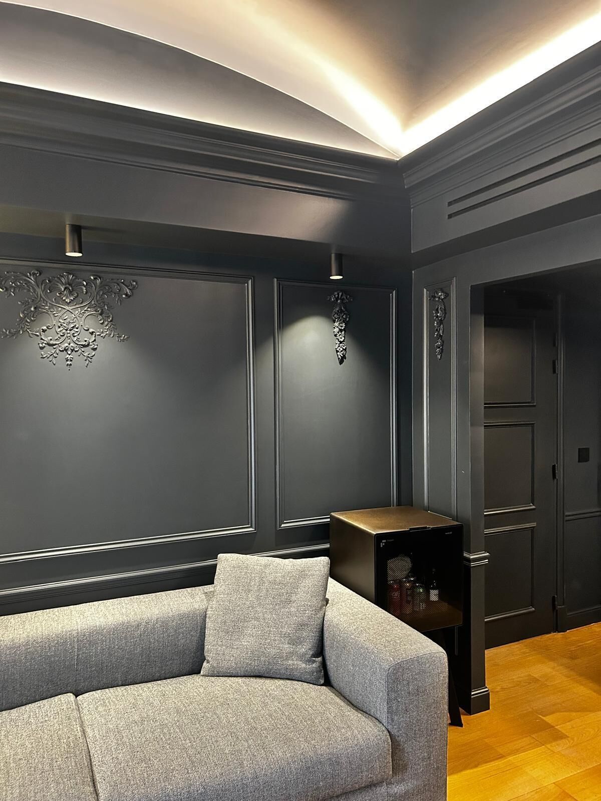 Ropa de cama de alta calidad y minibar 