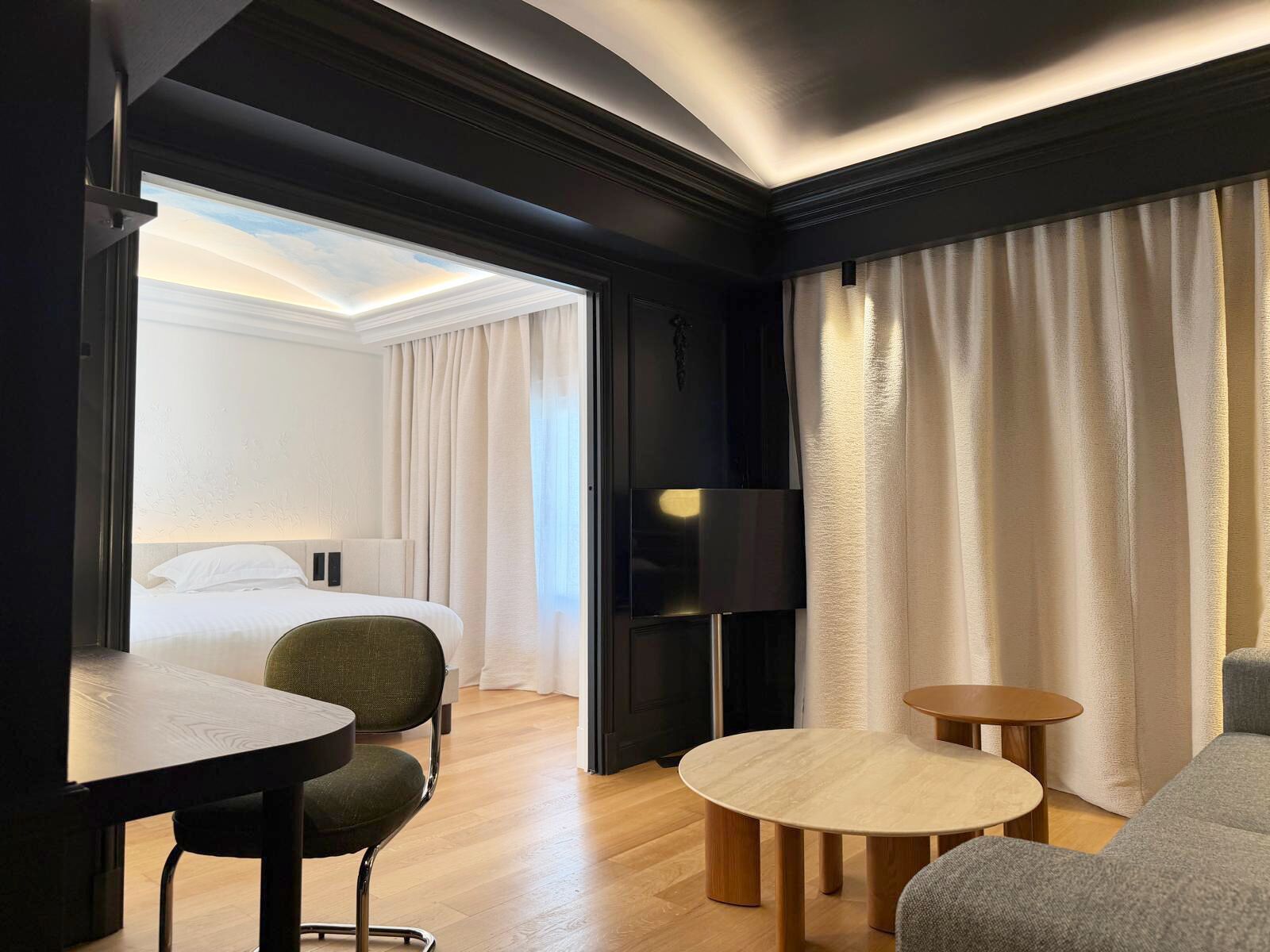 Premium bedding, minibar, in-room safe, desk
