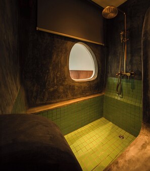 Twin Room, Ocean View (Rustic) | Bilik Mandi | Kelengkapan dandanan diri mesra alam, pengering rambut, selipar, bidet 