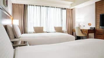 Phòng 2 giường đơn Superior | Bộ đồ giường cao cấp, minibar, két bảo mật tại phòng, bàn