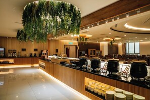 Daily to-go breakfast (TWD 400 per person)